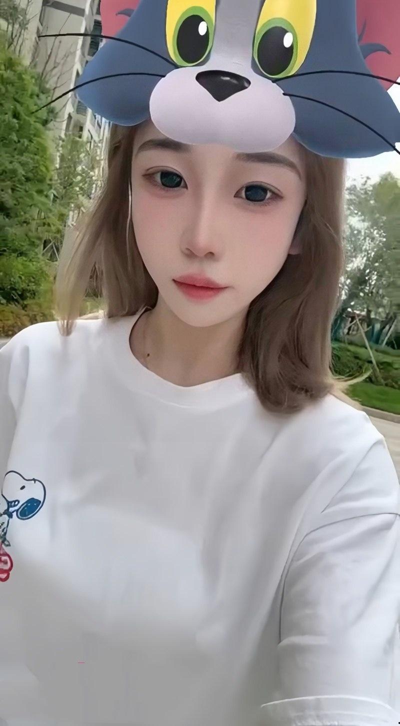 【沈阳】清纯美少女【王钰蕊】变身淫娃:跪床深喉口交,丰满美乳与嫩穴让人爱不释手,叫床声让你欲火焚身!-1