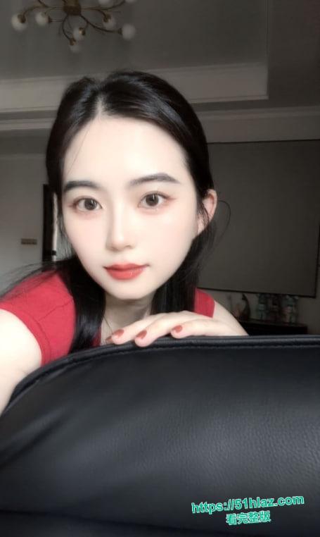 信阳女大学生陈楠 一周年纪念日被男友骗去酒店狂操 口技玩得飞起 小清新变身骚浪货 视频流出全网炸了-5