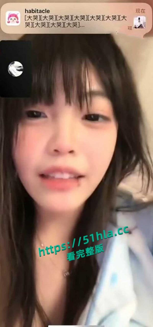 全网疯传的抖音嫩妹【吞金兽】和金主裸聊曝光,睡衣1对1扣逼,极品小穴流出白浆!-2