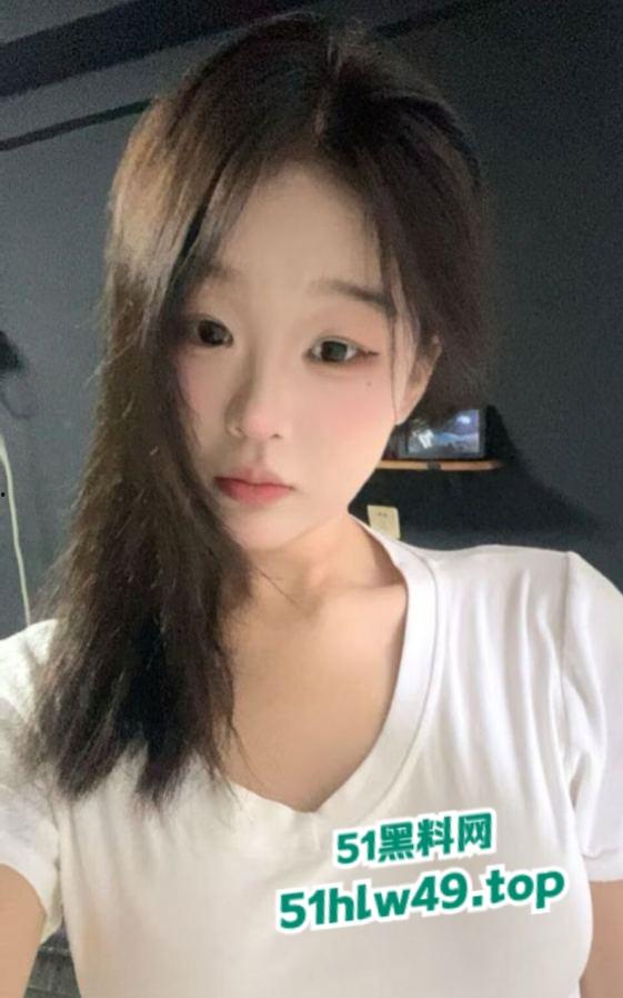 包头骚逼学生妹【余欣】清纯性感骚妹被瓜友从兄弟那撬来,一起同居疯狂做爱小穴真是超嫩啊!!-8