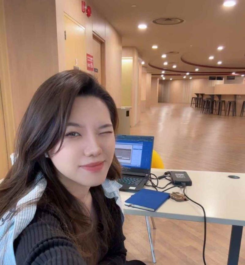 新加坡国立大学研究生储冬瑶背着男友与金主酒店约炮视频流出 农村励志女孩最终沦为资本玩物-1