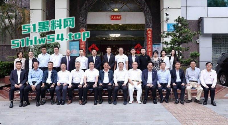 汕头潮阳自然局局长【欧镇武】KTV寻欢被老婆抓奸，后咬坏鸡巴事后竟报警，自投罗网被抓的事件！-2