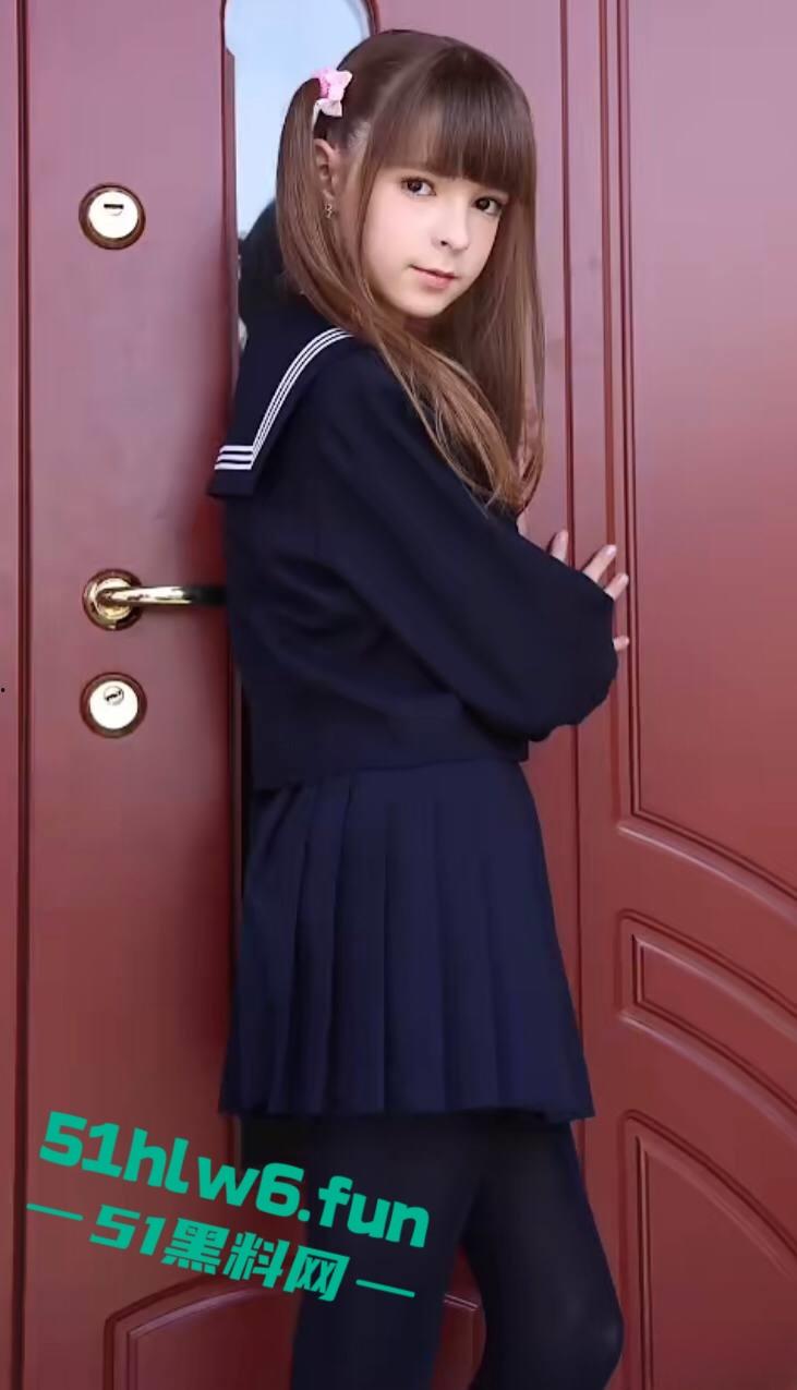 俄罗斯童星长大后下海,在OF售卖色情视频白嫩巨乳配饱满翘臀,看的人血脉膨胀。-3