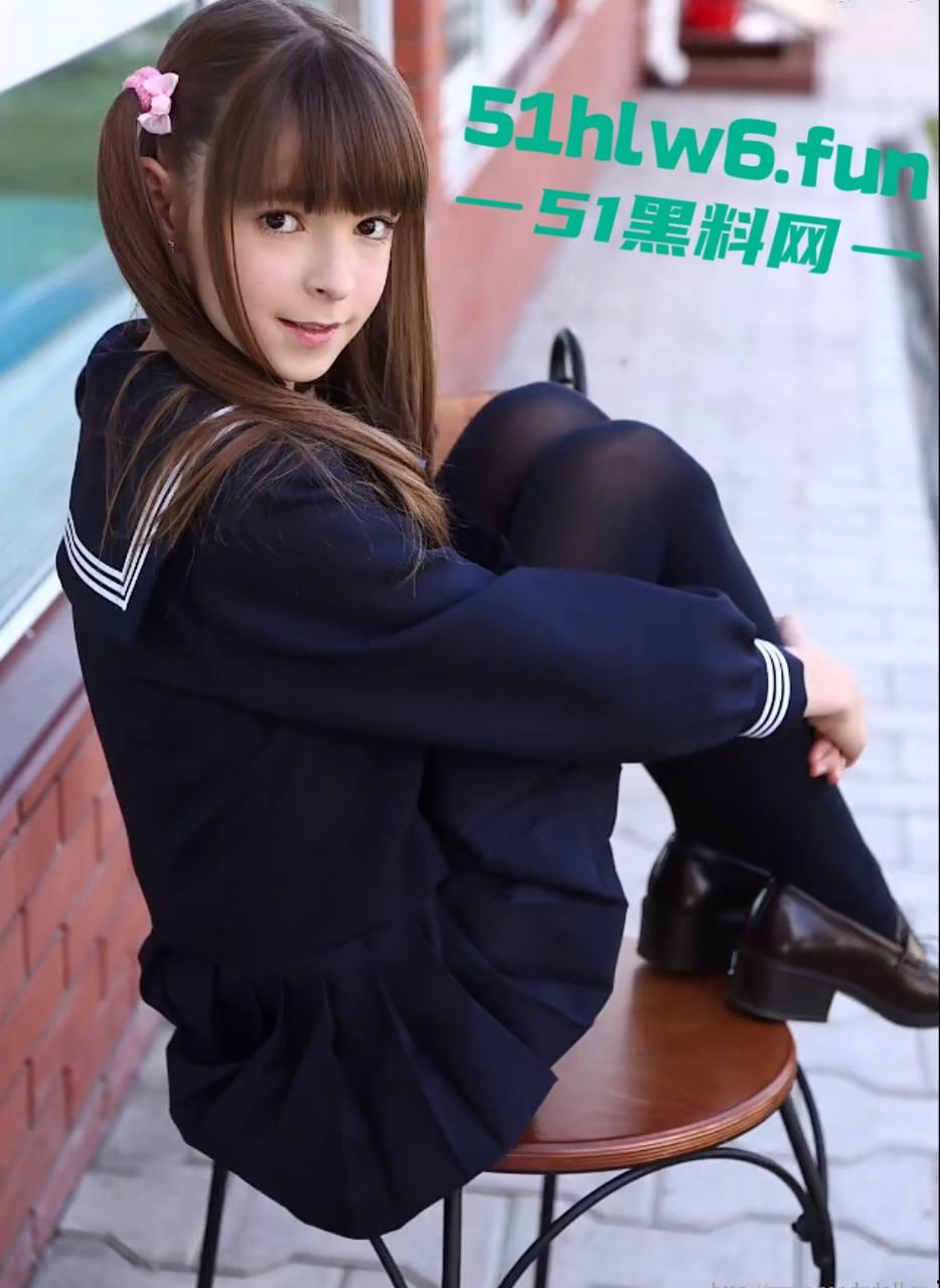 俄罗斯童星长大后下海,在OF售卖色情视频白嫩巨乳配饱满翘臀,看的人血脉膨胀。-12