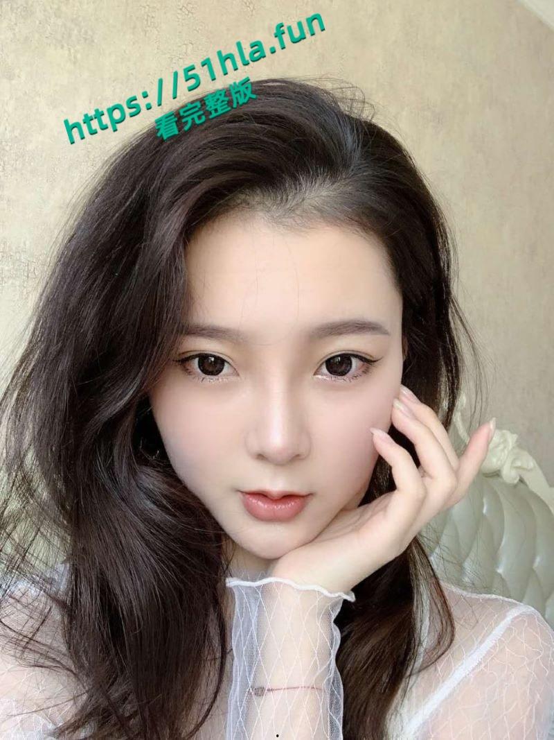 舞蹈系校花【秋燕燕】炮友调教拍摄，舞蹈服勾勒完美曲线，深喉口交秀精湛口技！-2