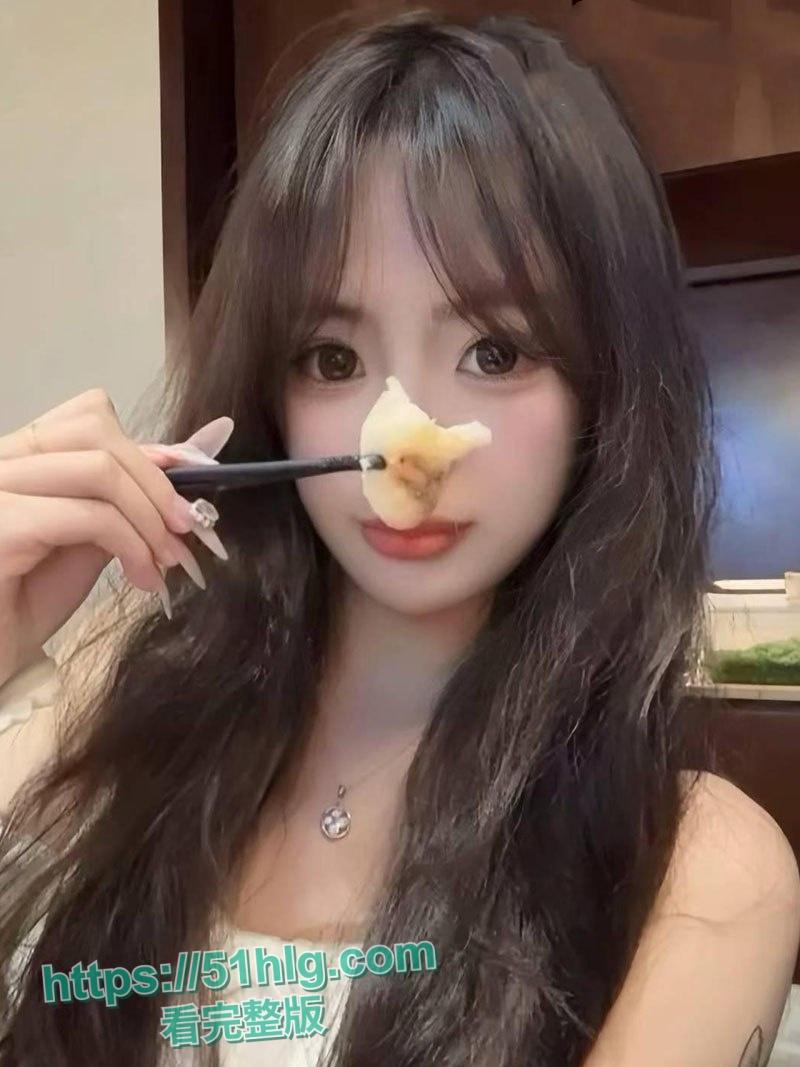 【浙江宁波】慈溪爆火的05年小母狗【王诗琴】,富豪宠爱千娇百媚,不雅视频曝光引热议-8