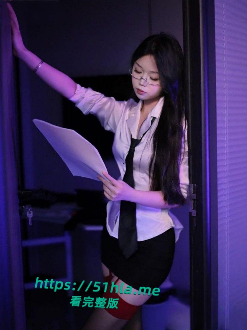 长沙雨花区树木岭台球妹【杨巧】奴性十足,炮友强制按头暴力操嘴,甚至主动要求炮友内射!-2