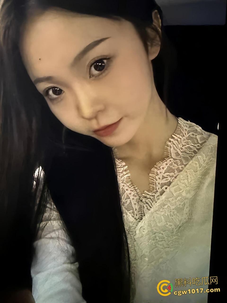 山东淫荡少妇【胡婉清】,被前男友SM调教泄漏,白丝高跟鞋对镜后入无套爆操,女上骑乘疯狂榨精 !-3