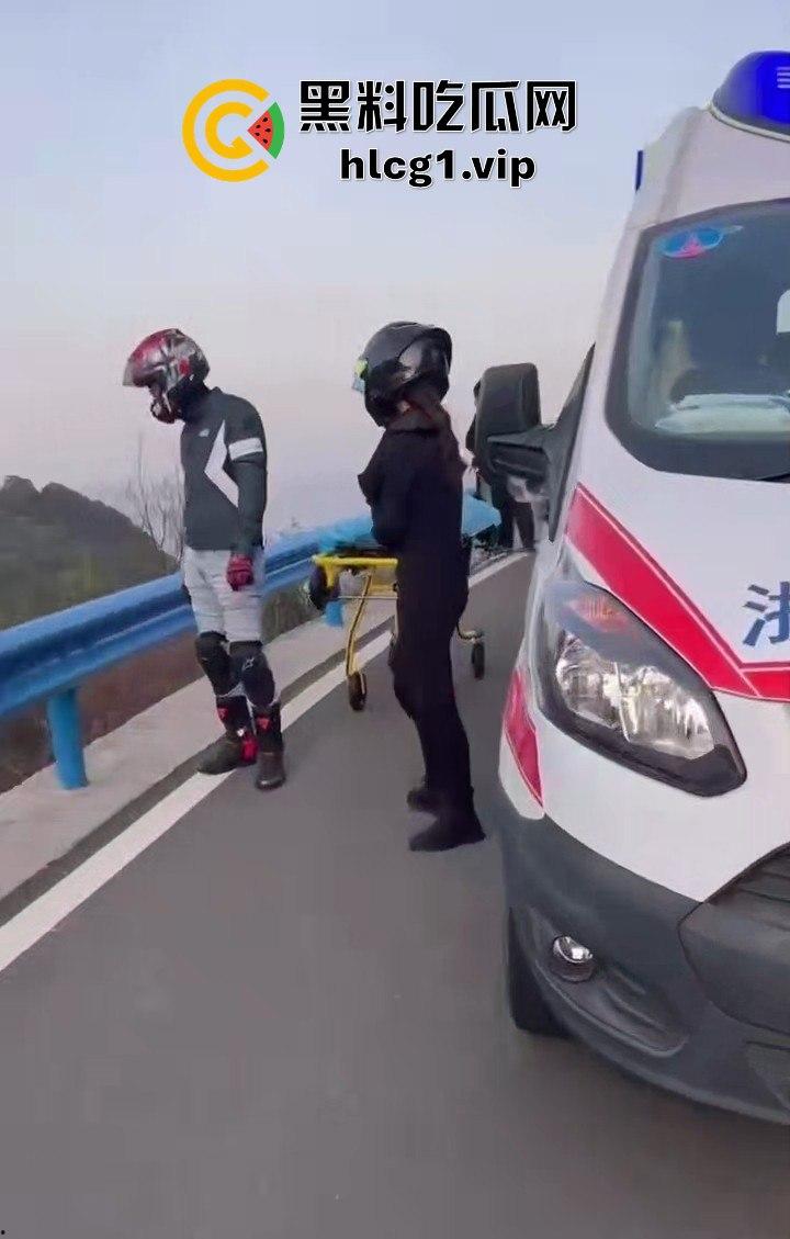 温州网红女骑士惨摔多处骨折!骑友冷漠旁观还大笑,昔日约炮体贴竟成泡影!-3