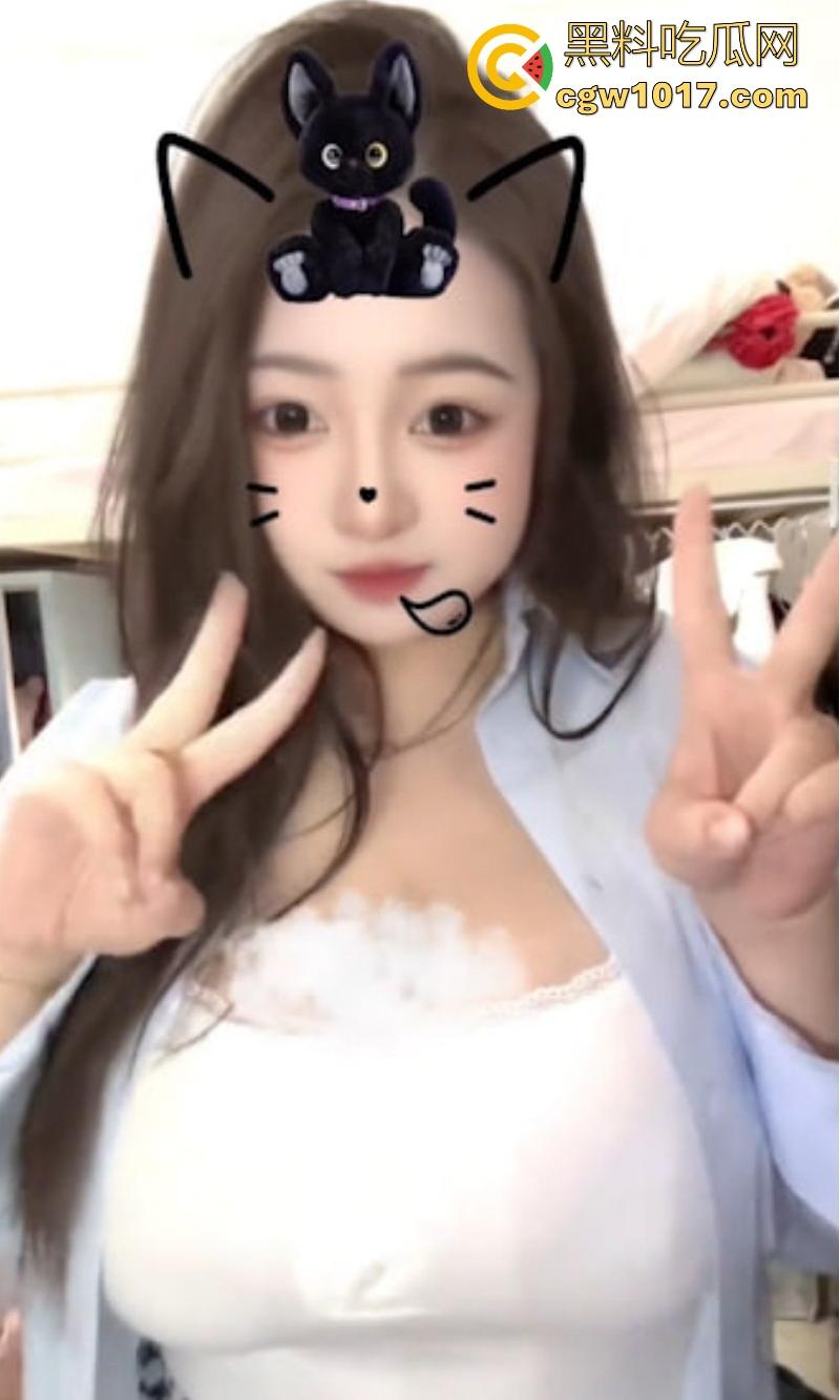 抖音巨乳网红【无脑患者】榜一福利曝光, 核弹巨乳肥美蜜穴勾人魂魄,骚浪呻吟画面让人欲火焚身!-5