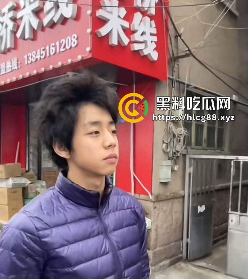 抖音网红【李帅叔叔】操粉视频流出 女粉不仅千里送逼 事后更是自爆 相当的炸裂!-17