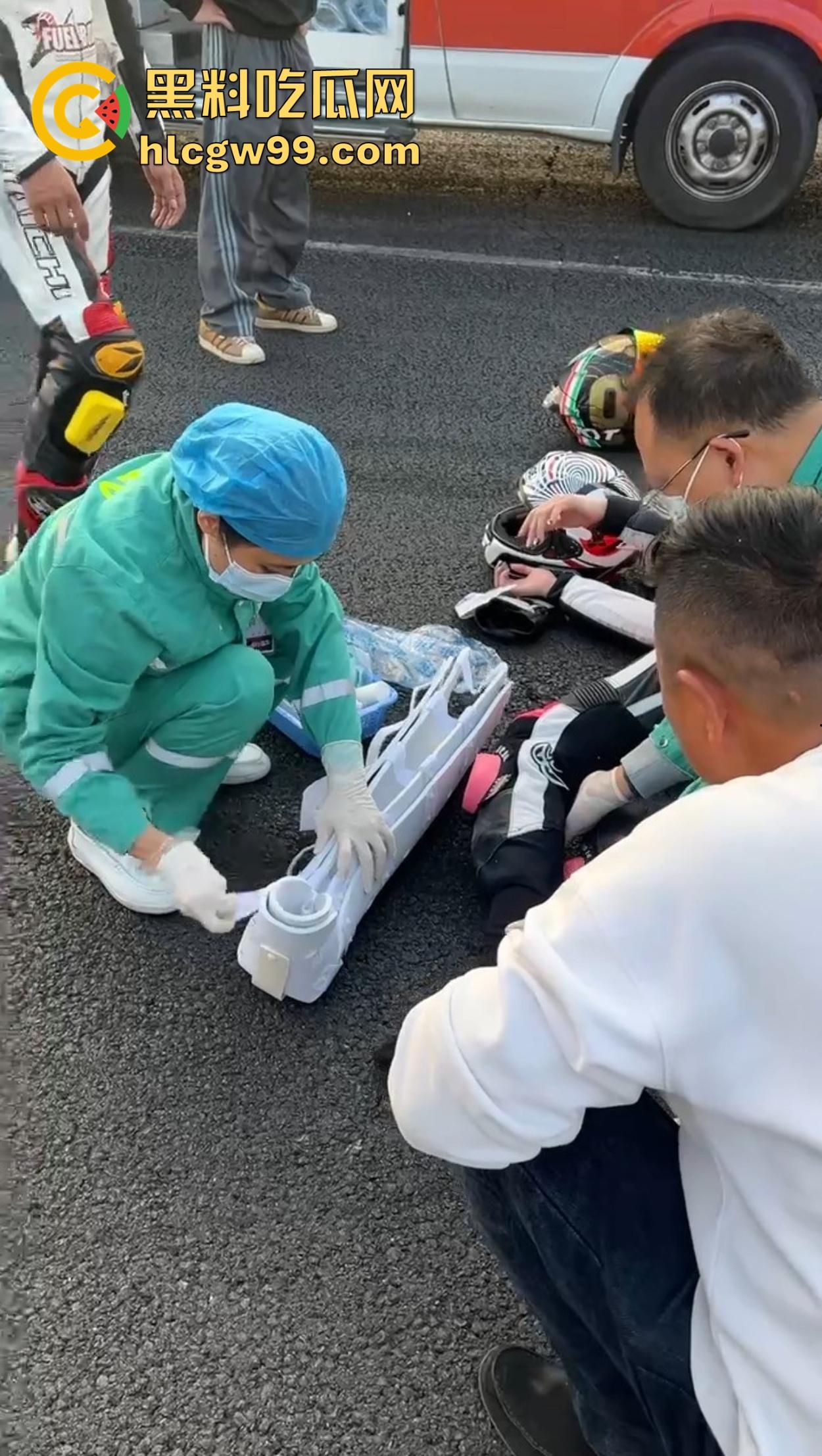 东莞英姿飒爽女骑士上演逆行惨剧，赛道飙车被撞飞数米， 当场休克被抬走！-7