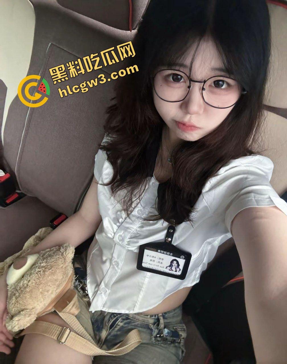 浙江汽车职业学院清纯反差嫩妹『袁舒涵』曼妙身姿全裸出镜 学长家后怼输出淫穴！原创独家流出！-6