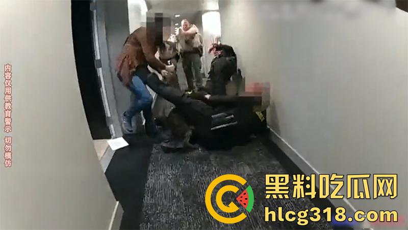 出国后都会变疯么？华裔女博士【李燕】，因不交物业费持刀和警察对峙，被清空弹夹当场射杀！-4