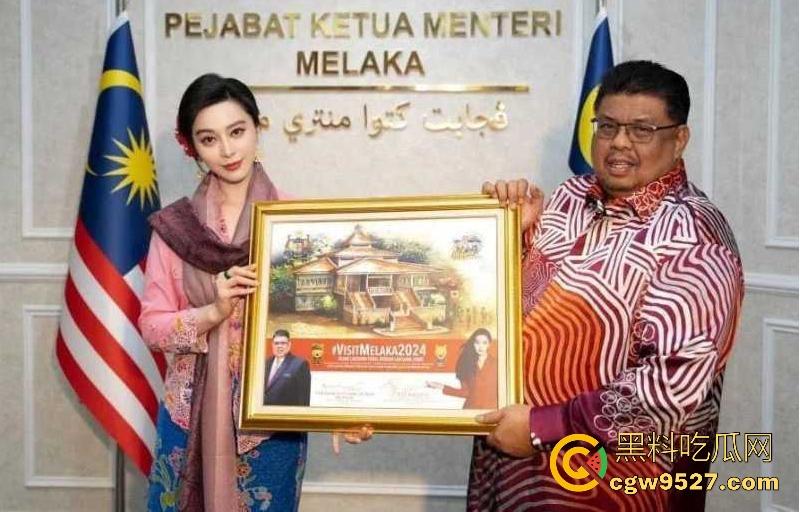 范冰冰马来西亚拿督勋衔,想起苹果本色出演真操,内娱天花板女演员,让我们重温一下哪个苹果的删剪片段!-1