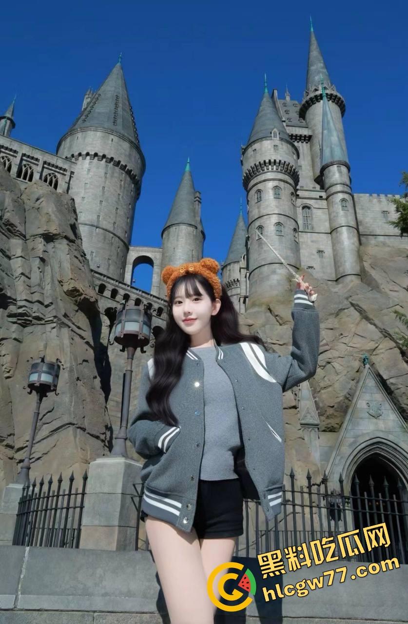 湖州城际学院『孙雪』逼嫩得一戳就喷水，像谁拧爆了矿泉水瓶，富二代的移动射精桶认证！-5