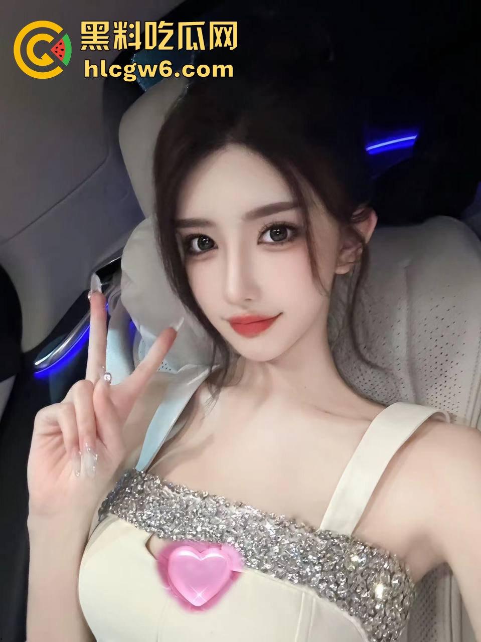 三亚狼友的高端玩法，1K一刺的高颜值外围，包夜20张，荧光套操完小姐回家，男友看见发光的逼直接开吵！-3