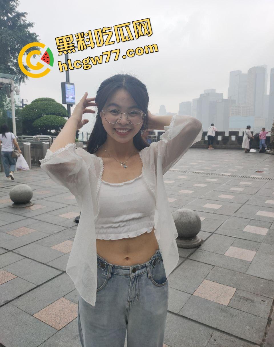 四川学院女辅导员【岳敏】政法高材生堕落成金主肉玩具,穿黑丝被后入爆干,肥臀摇到床都响!-3