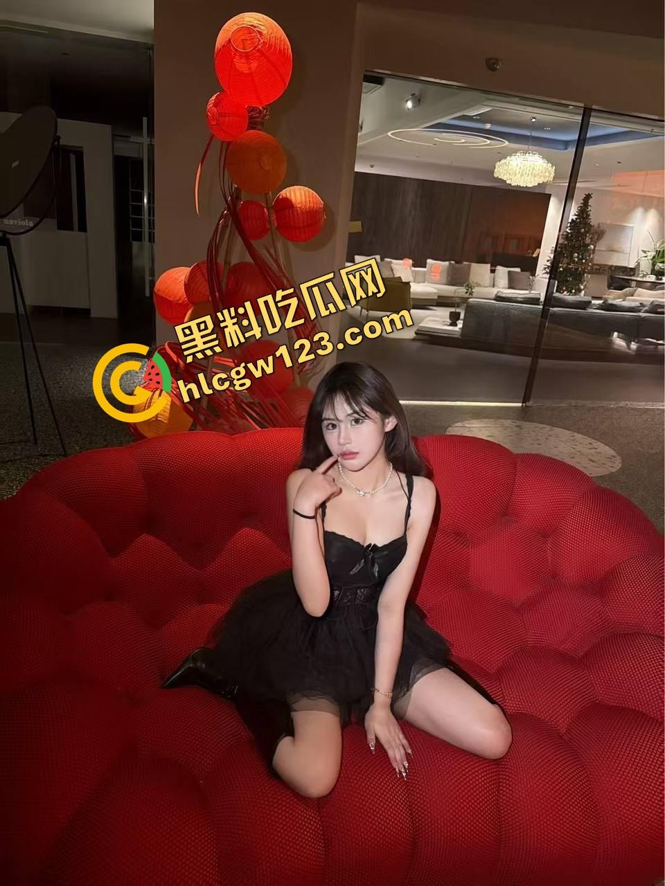 大学聚会喝出一夜情，昔日班花五瓶啤酒喝断片，直接带走去开房，乖乖戴套套上就开搞！-3