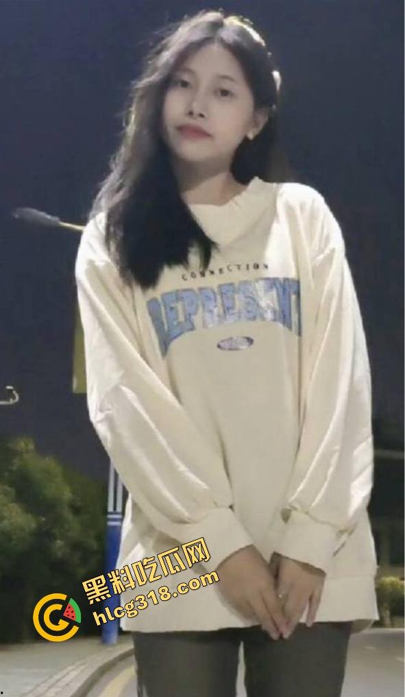 楼梯间爆操内射太刺激，可爱学生妹反差野战，00后就爱玩这味，校服一脱小穴直接灌满-4