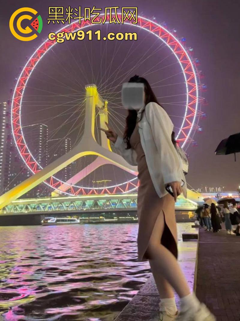 浙江音乐学院母狗【魏婷婷】,逼粉水多性欲极强,约炮大屌体育生玩3p,前后夹击操到翻白眼!-6