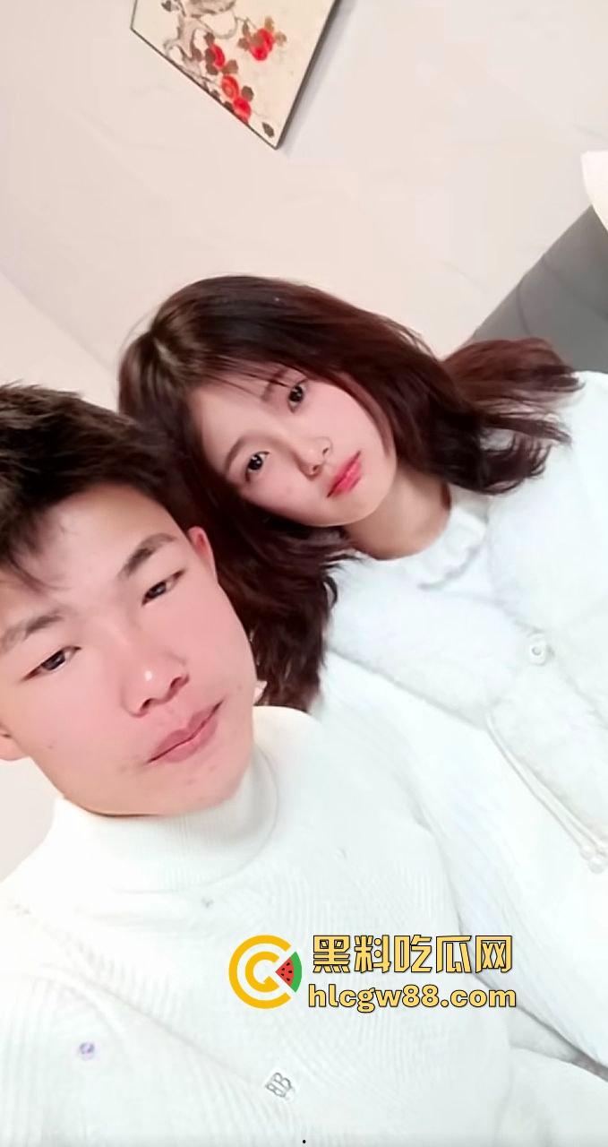 老实人又背锅了,南阳槟榔哥新婚翻车,新娘技师旧照疯传,旗袍魅影流连灯影间,憨厚丈夫苦笑扛下所有!-4