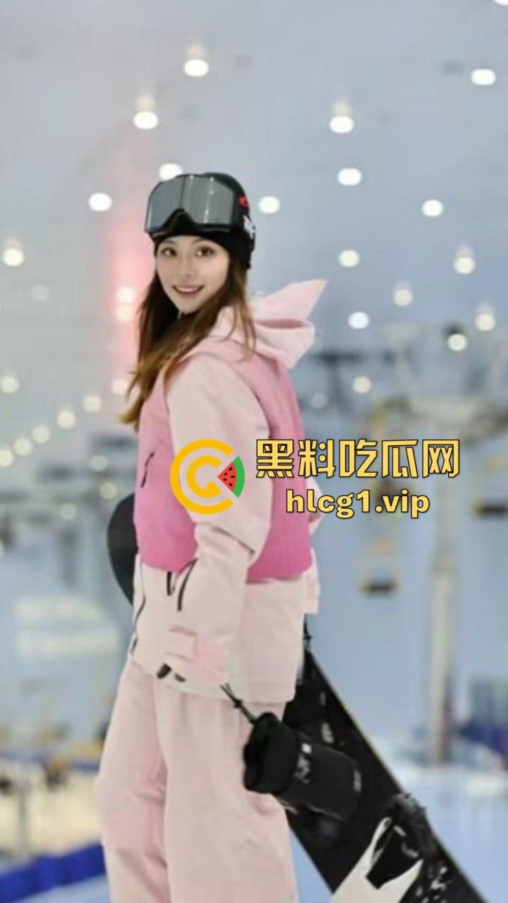 日本情侣雪地激情无套做爱!屁股冻得通红白浆瞬间结霜,真能忍得住?-7