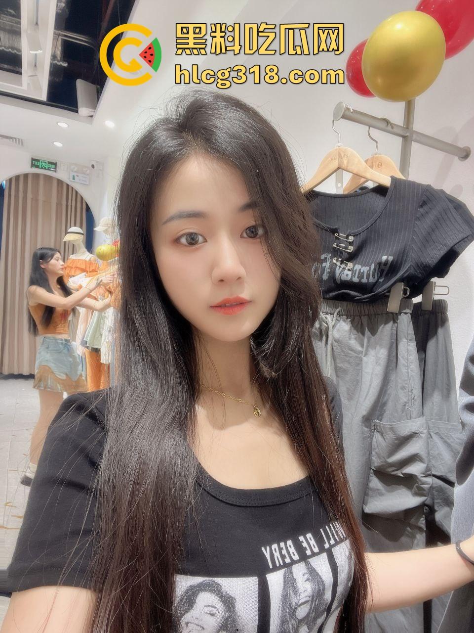 护士姐姐身穿黑丝勾引弟弟,妖娆风骚包臀裙,身姿诱人激情四溢,帧帧充满极致撸点!-3