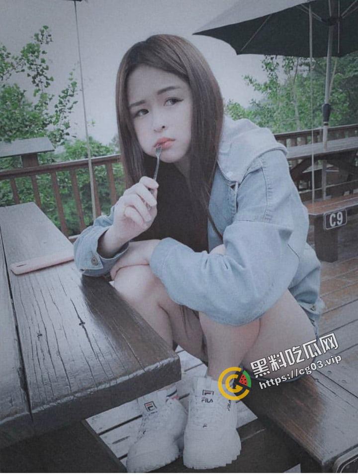 浴血奋战!台湾中山大学 纹身叛逆小妹开房与炮友大玩性爱自拍 年轻人玩的激情 月经期间强闯红灯干-3