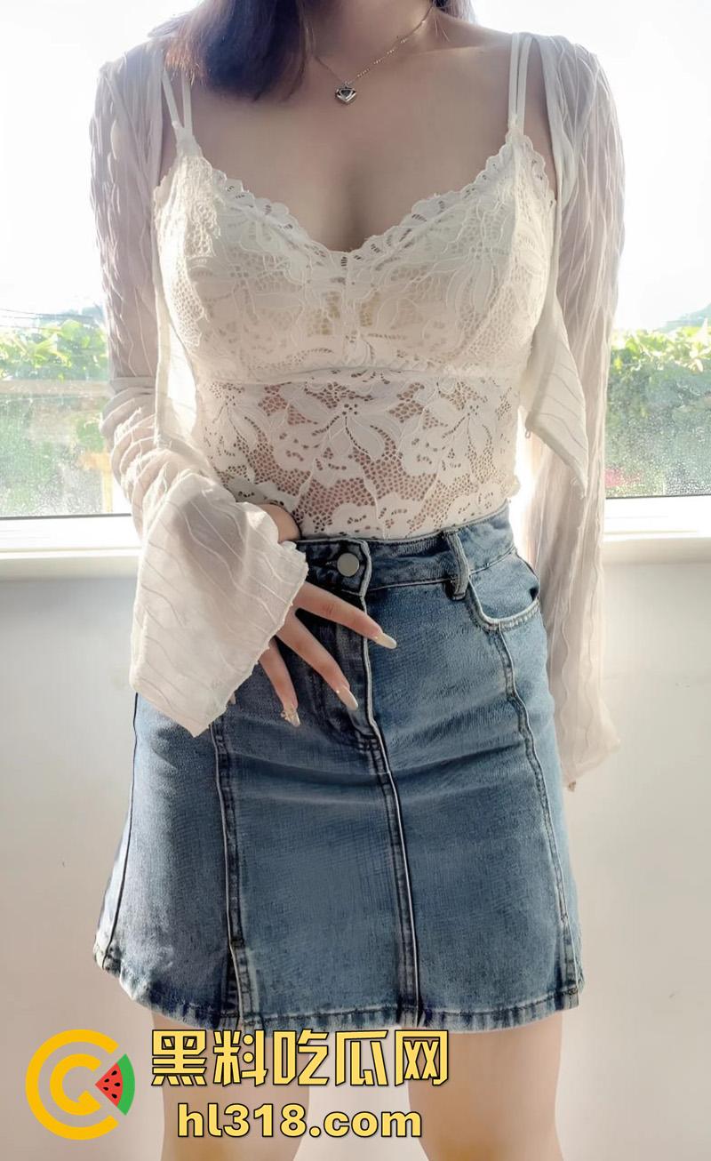 重庆台球厅女助教【梁欣欣】,高颜值完美身材尤物,被社会小伙调教成性奴母狗,还带去给兄弟一起操!-3