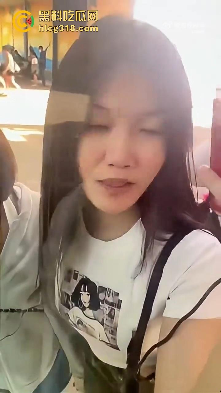 这样的厕所你敢去吗!泰国双向镜玻璃男厕,外面看是普通镜子,里面却是透明玻璃,刺激感爆棚!-6