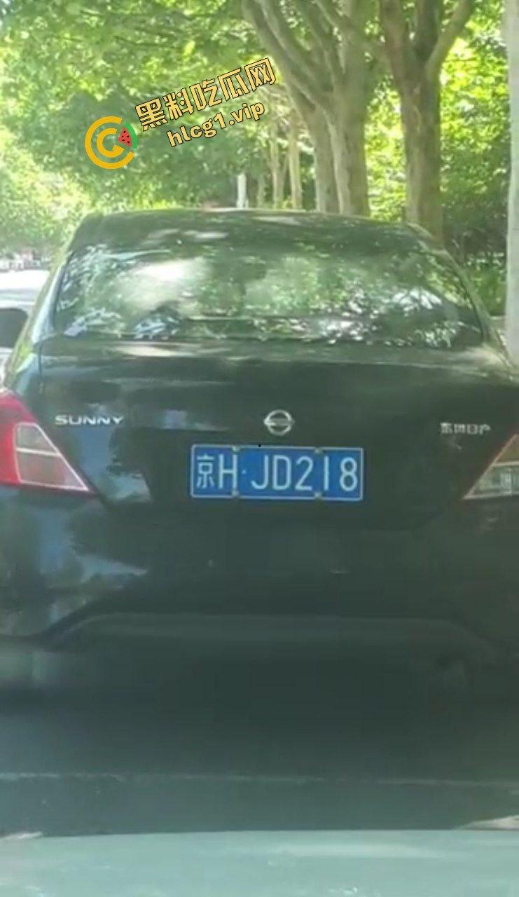 车震自拍偷拍大合集！不是酒店订不起 而是车上更有性价比！全程刺激！-1