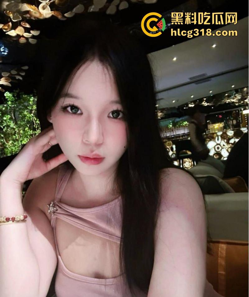 极品反差尤物【陈丽颖】裸聊视频曝光!高颜值巨乳学妹玩网调,接受各种挑逗指令,揉奶到自慰淫靡不堪!-1