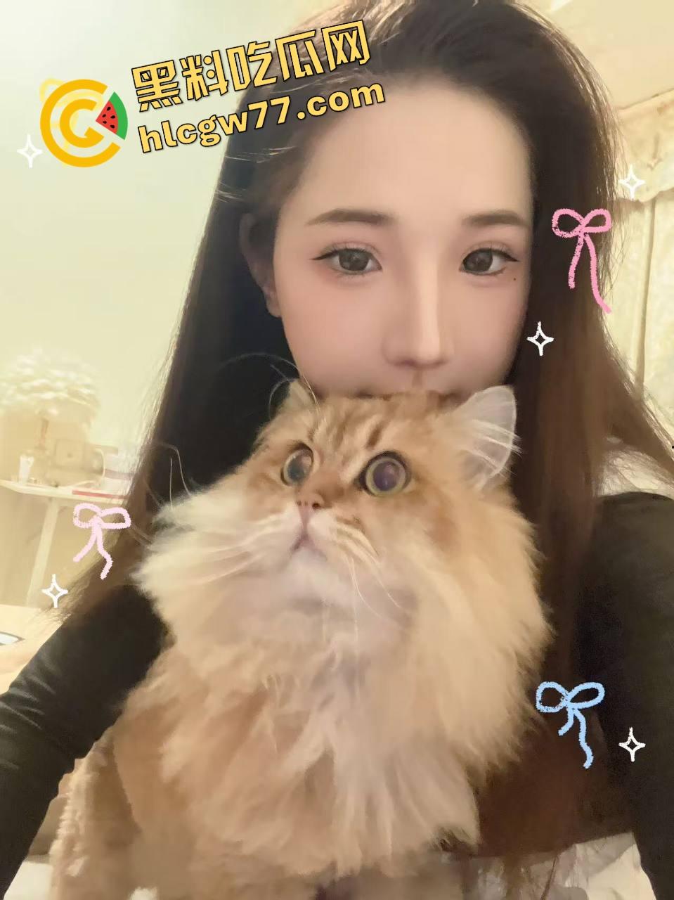 上海大佬酒店爆肏00后骚妹美少女,半腿袜口交足交双管齐下,钱给到位了妹子也不介意被拍!-2