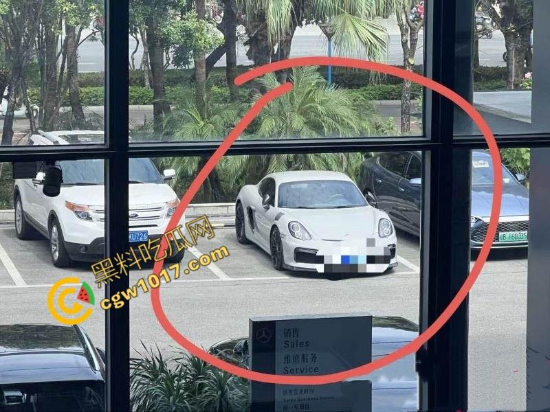 广西柳州奔驰4S店惊爆偷情丑闻！女销售与同事狂野偷情，金主怒曝视频，火爆开车撞店-7