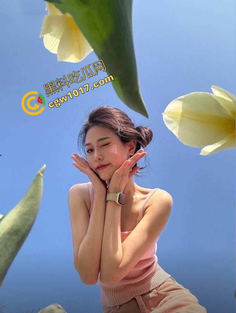 广西柳州奔驰4S店惊爆偷情丑闻！女销售与同事狂野偷情，金主怒曝视频，火爆开车撞店-14