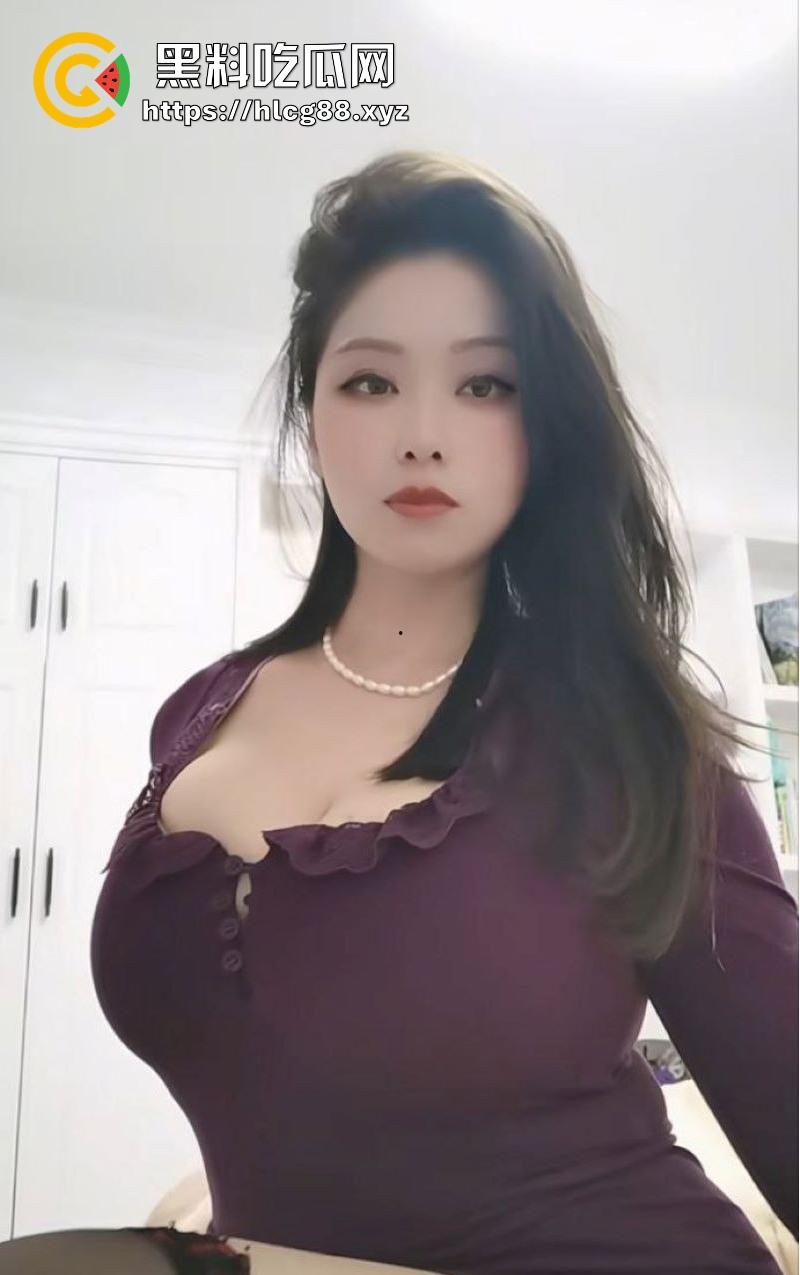 抖音网红少妇【肉肉老师】福利视频流出 体态风骚韵味十足 巨乳肥臀极具诱惑!-2