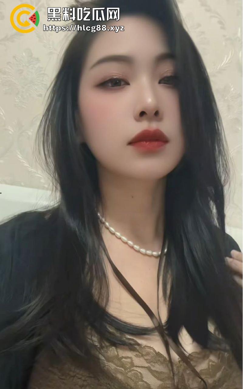 抖音网红少妇【肉肉老师】福利视频流出 体态风骚韵味十足 巨乳肥臀极具诱惑!-3