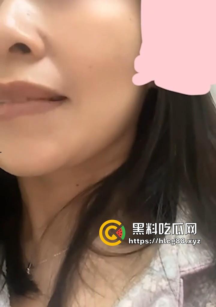 抖音网红少妇【肉肉老师】福利视频流出 体态风骚韵味十足 巨乳肥臀极具诱惑!-6