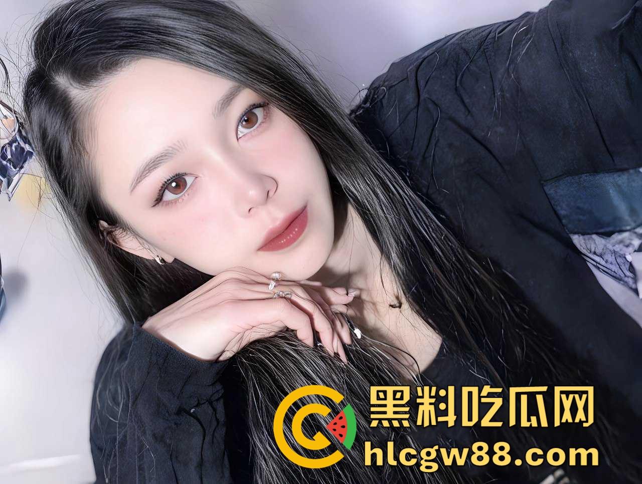 奶子再大也需要男人摩擦 杭州反差巨乳白领【莫婷婷】和男友居家性爱流出 这是有多爱奶子!-4