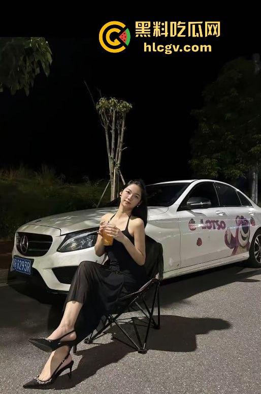 清远抖音小网红【糖糖烧烤地摊造】现场被抓奸,裤子脱光还喊我真的没做!-7