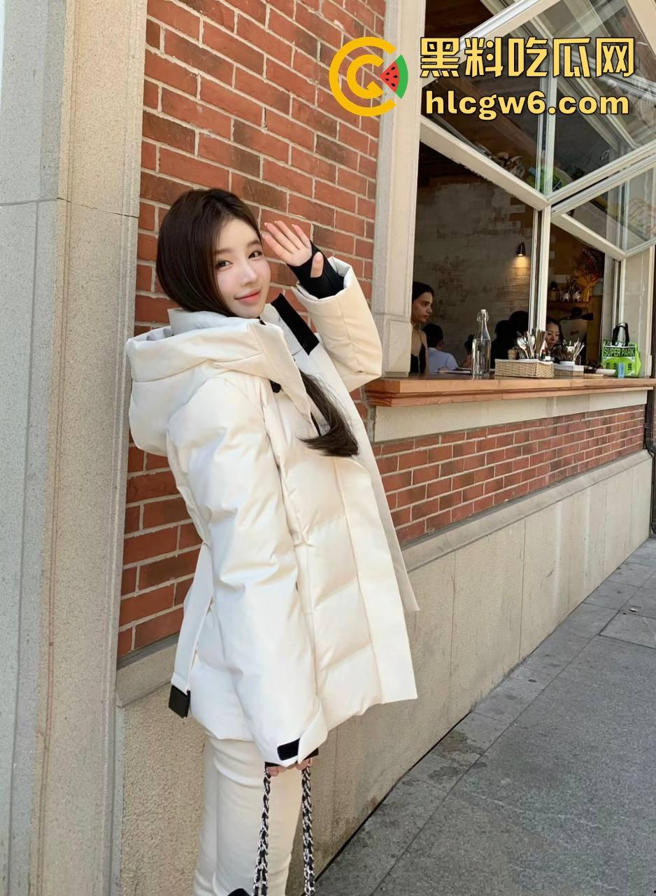 天津精神小妹【孙琪琪】按月包养服务,4K价格体验8次,情趣丝袜搭配角色扮演,这骚妹子把代入感拿捏得死死的!-1