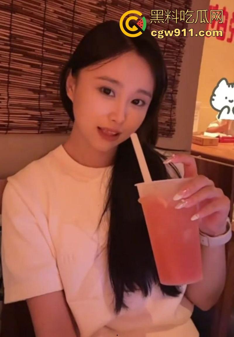 烟台大学清纯白月光学生会会长,清纯少女被捆绑滴蜡调教,男友无套猛操中出,内射特写十分诱人!-2