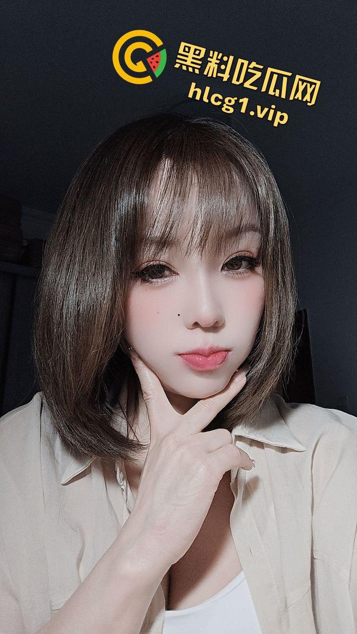 瓜友投稿爆料!成都东郊记忆的极品御姐楼凤轩儿,奶牛装上演口技大秀!-5