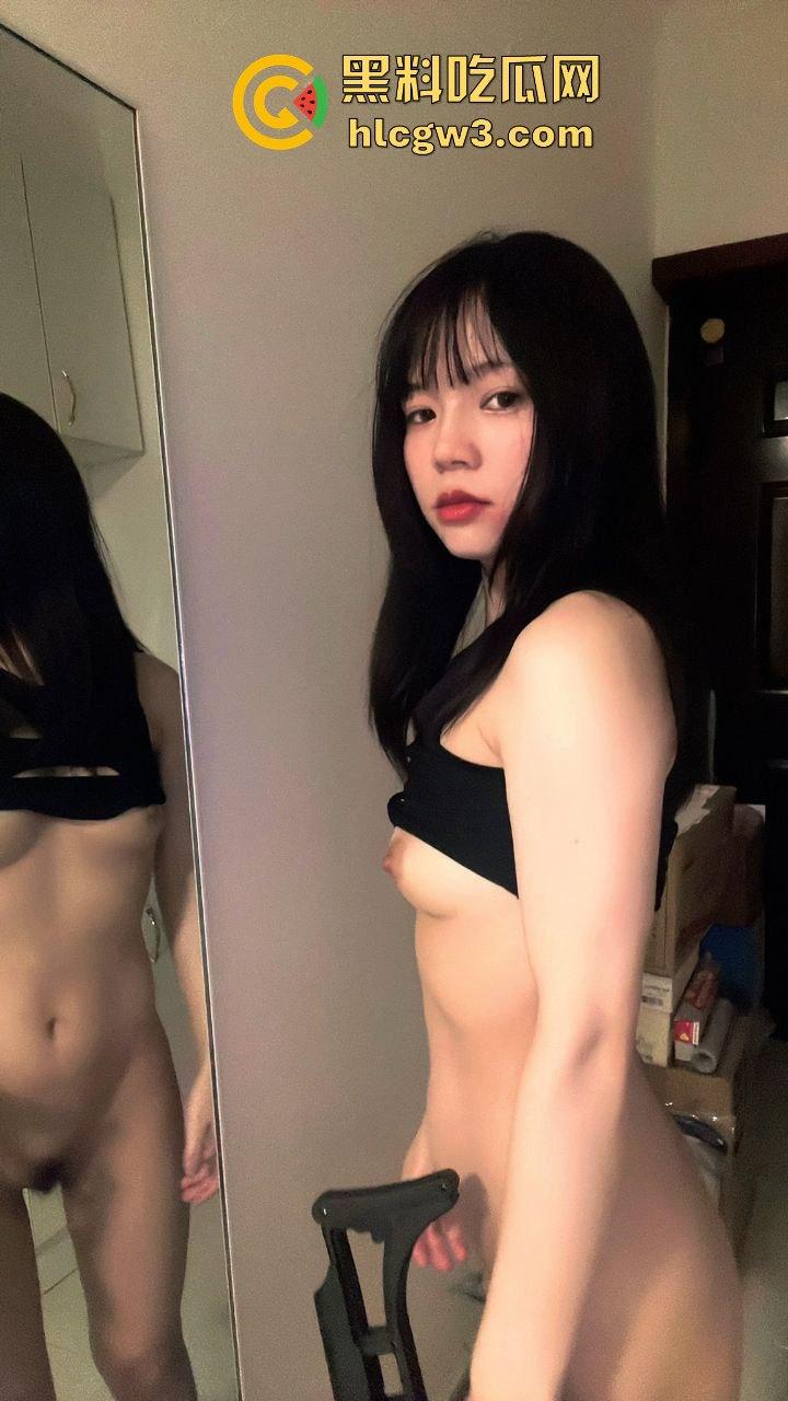 白白嫩嫩极品长腿骚货【胡梦琪】,户外露出拿枪挑逗玩口爆,野战现场直接干到树皮都裂了草到腿软!-2