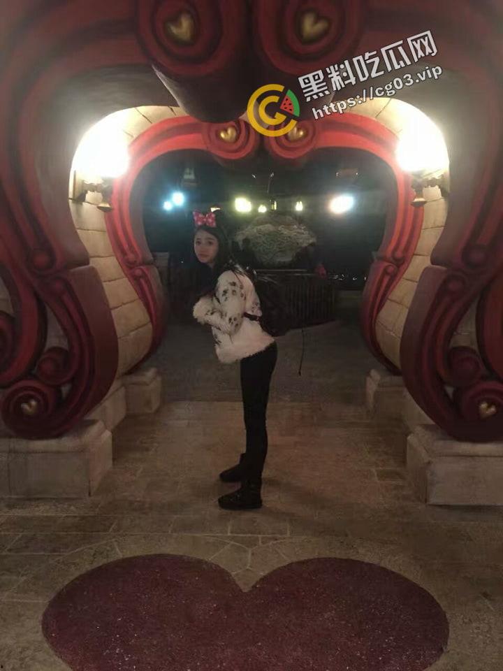 裸贷 借贷宝最新逾期 江苏苏州市 虎丘区康佳花园【张圣兰】海量生活照,裸舞,自慰,各种姿势手持身份证 视频流出-3