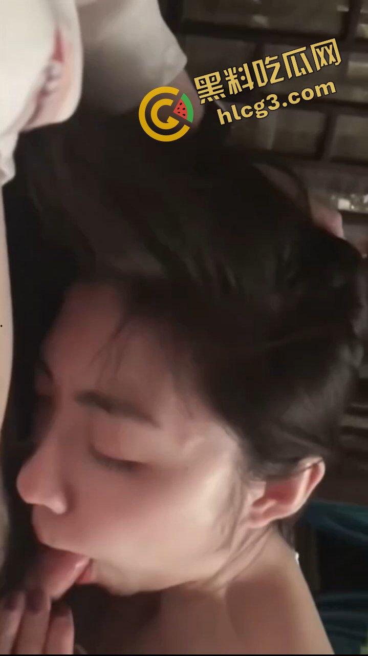 瓜友投稿曝光 宁波瑜伽反差美女『谢雨欣』白嫩小炮架 对镜爆操颜射淫荡至极!-8