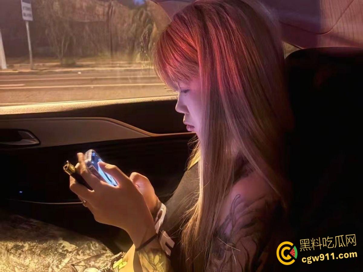 吉林长春花腿小妹【赵嘉怡】,缺钱被大哥包养,白嫩酮体被滴蜡SM调教,露出楼道狗链无套后入!-1