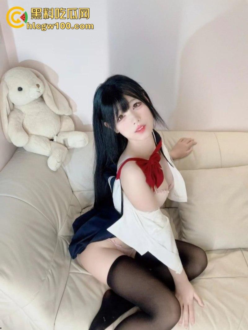 群友自购 89W粉丝大UP【草莓粥粥】 内衣可爱骚舞 快乐至上舰长福利!-11