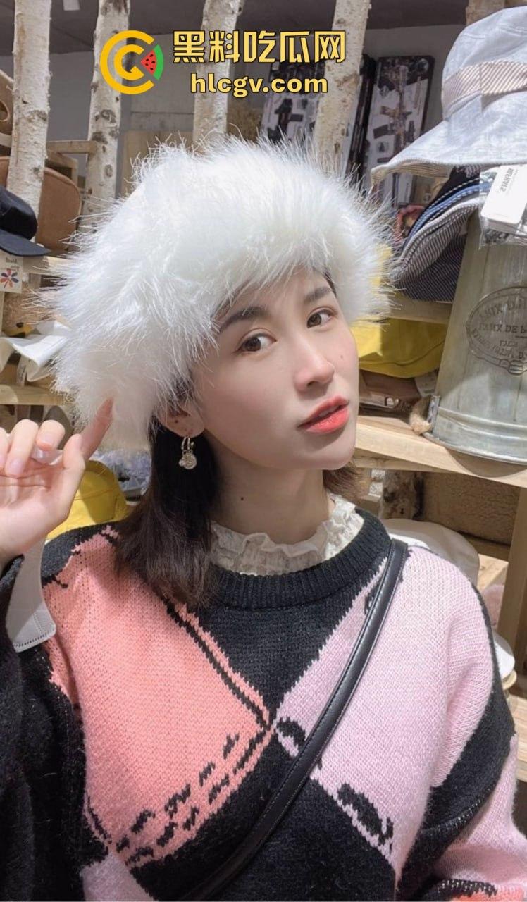 百度云惊爆富二代与极品女友啪啪视频!情侣私密日常被曝光,画面香艳十足!-3